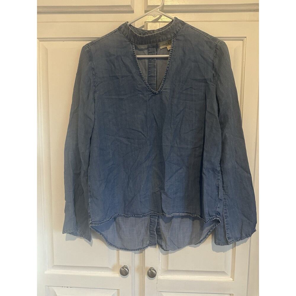 Cloth And Stone Chambray Keyhole Button Back Top Blouse Size XS Boho